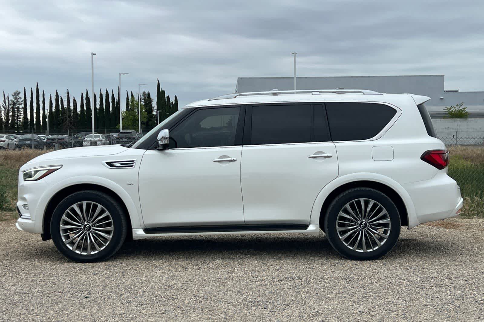 Thumbnail: 2018 INFINITI QX80 - 6