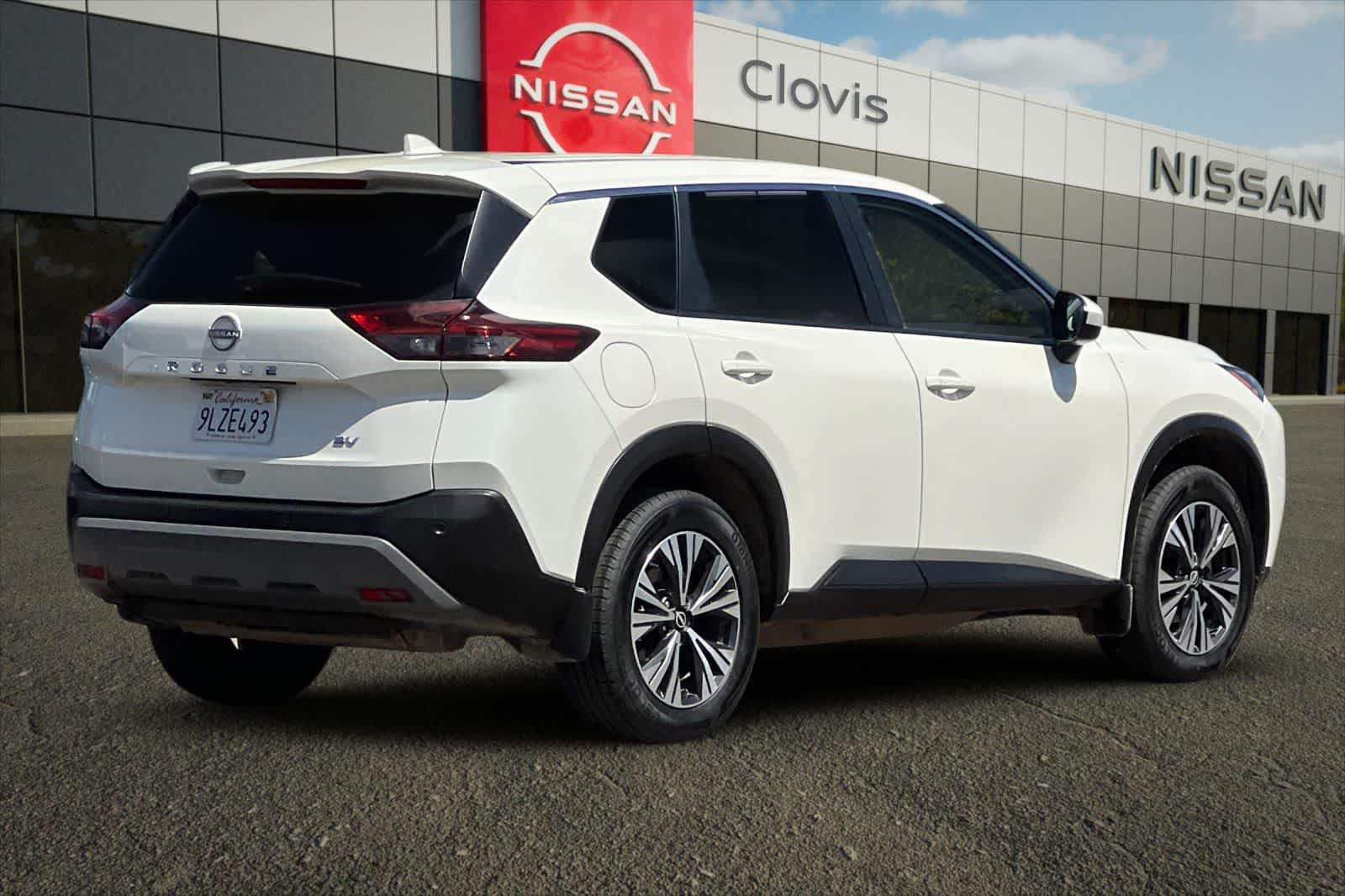 Thumbnail: 2023 Nissan Rogue - 3