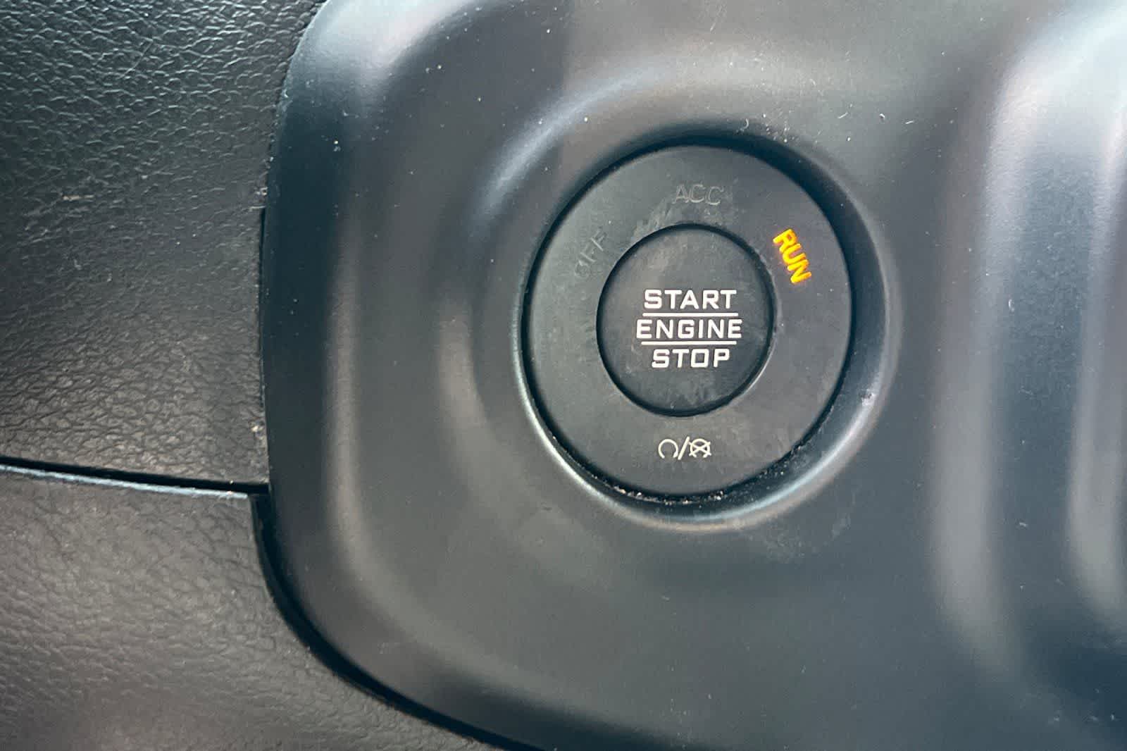 Thumbnail: 2022 Jeep Gladiator - 24