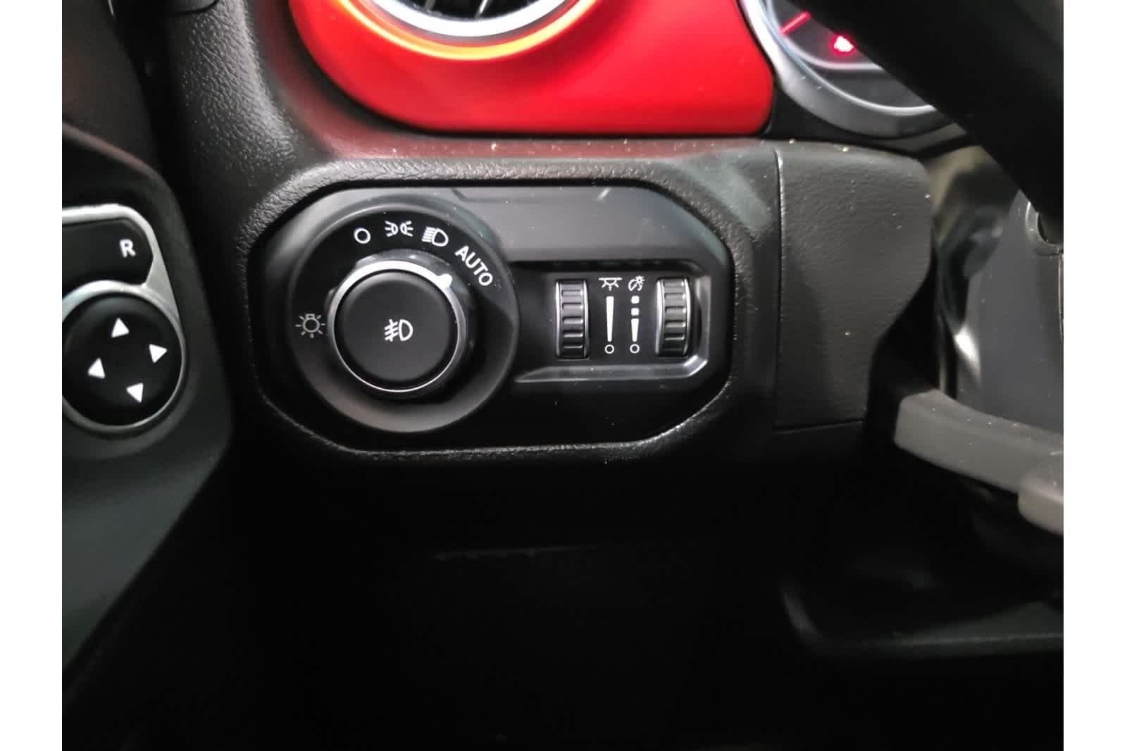 Thumbnail: 2022 Jeep Wrangler - 30