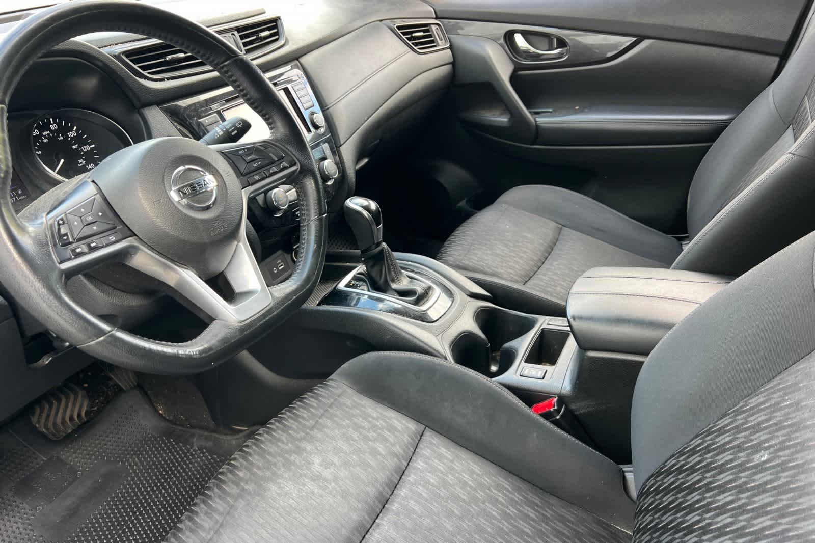 Thumbnail: 2018 Nissan Rogue - 12