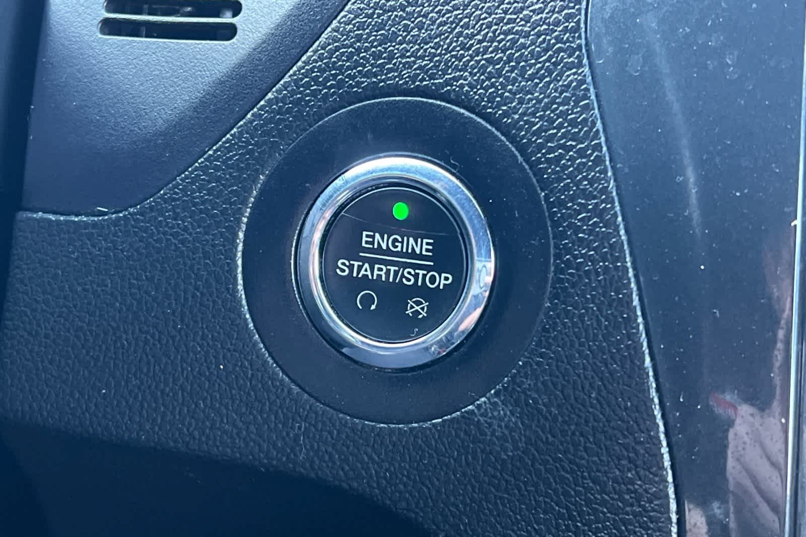 Thumbnail: 2017 Ford Explorer - 29