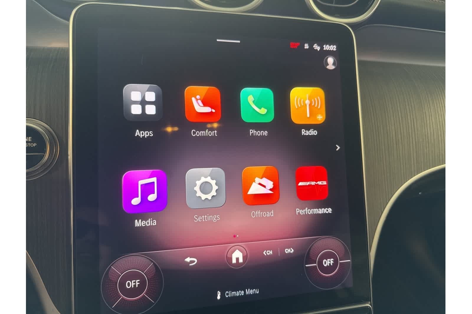 Thumbnail: 2025 Mercedes-Benz GLC - 18