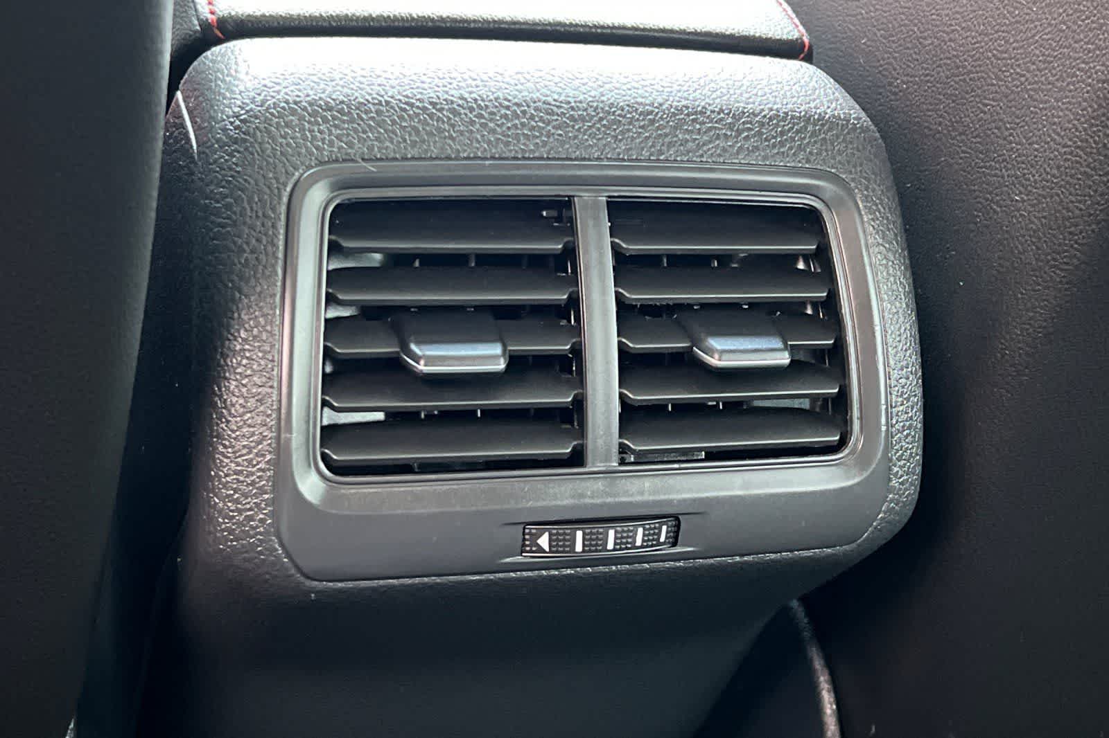 Thumbnail: 2021 Volkswagen Golf - 15