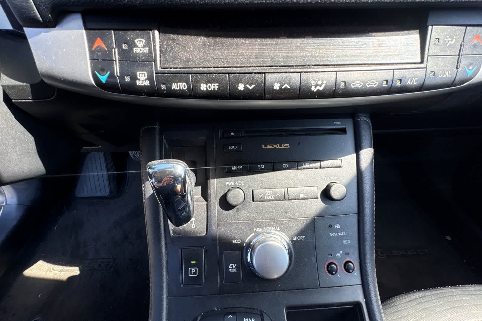 Thumbnail: 2012 Lexus CT - 22