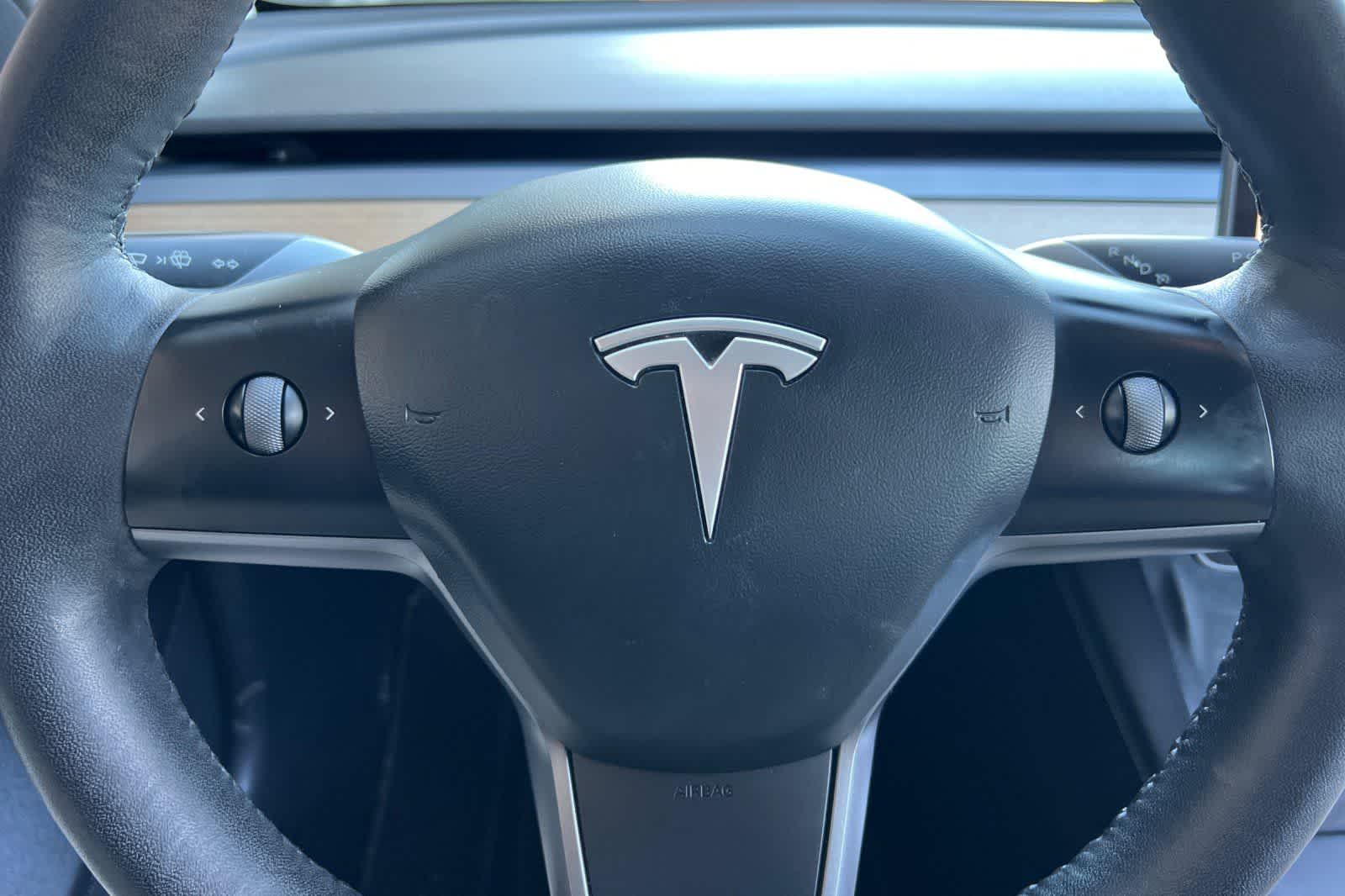 Thumbnail: 2022 Tesla Model 3 - 28