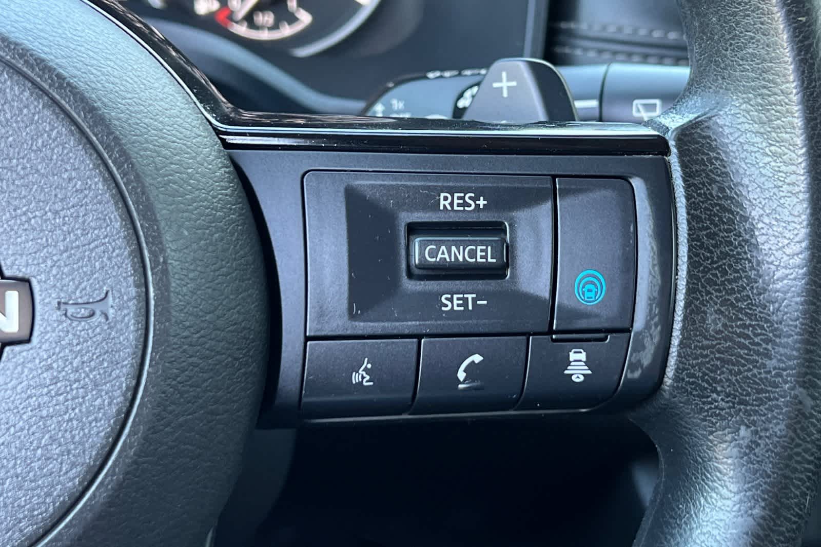 Thumbnail: 2022 Nissan Rogue - 30