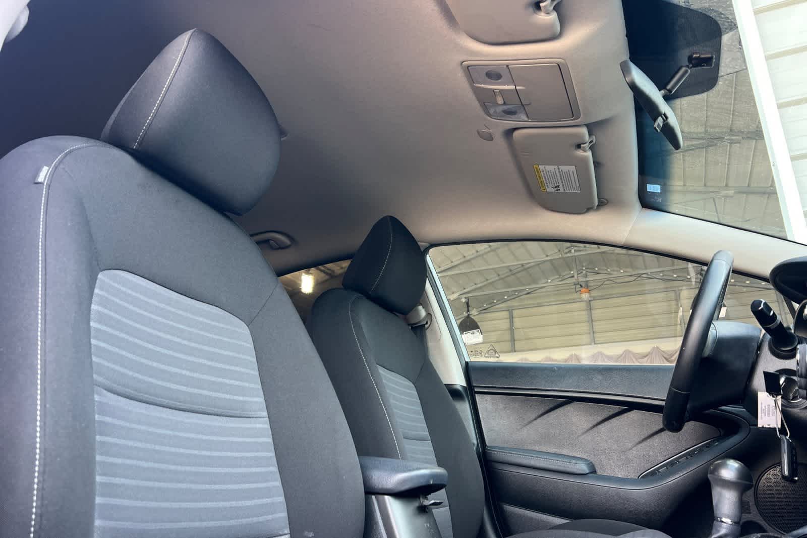 Thumbnail: 2018 Kia Forte - 17