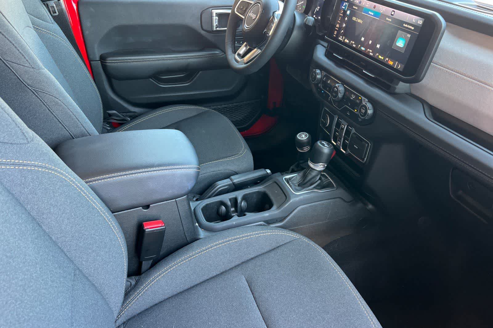 Thumbnail: 2025 Jeep Wrangler - 18