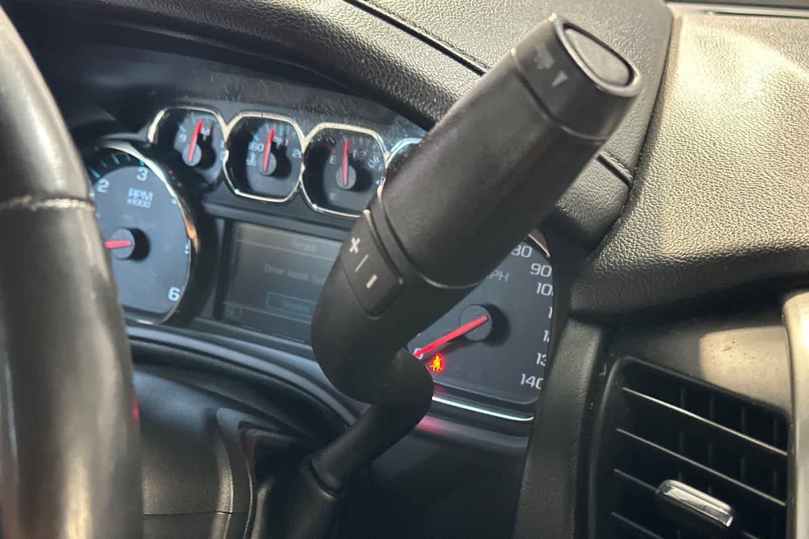 Thumbnail: 2018 Chevrolet Tahoe - 26