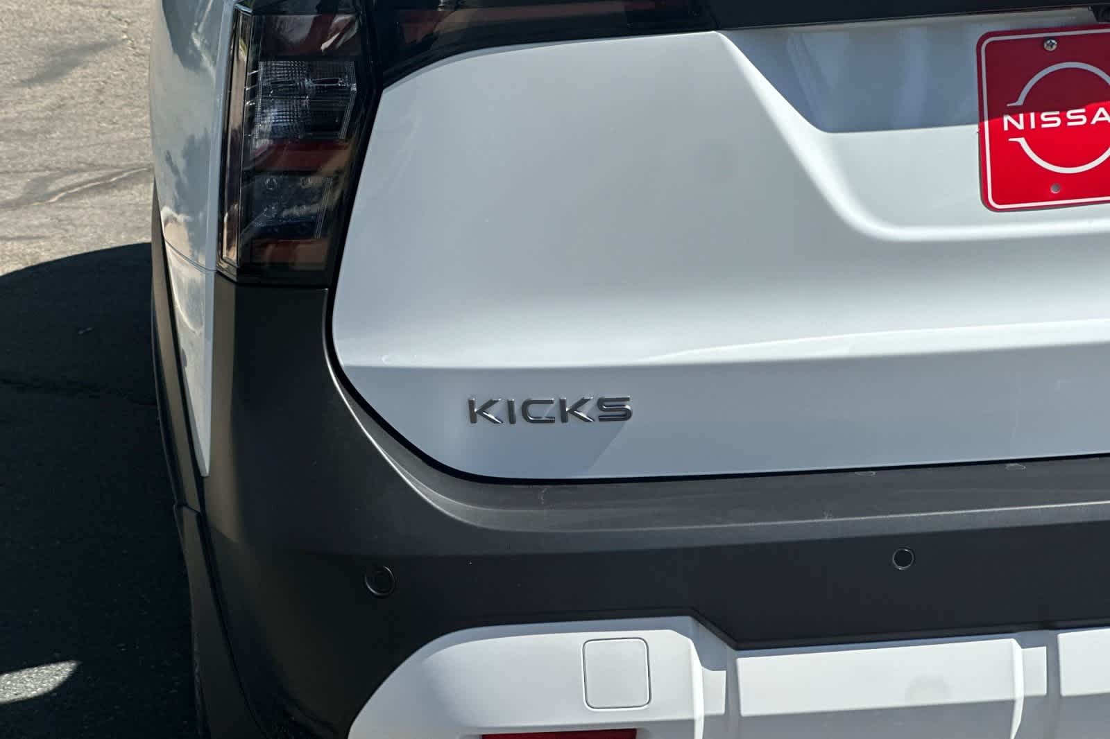 Thumbnail: 2025 Nissan Kicks - 30