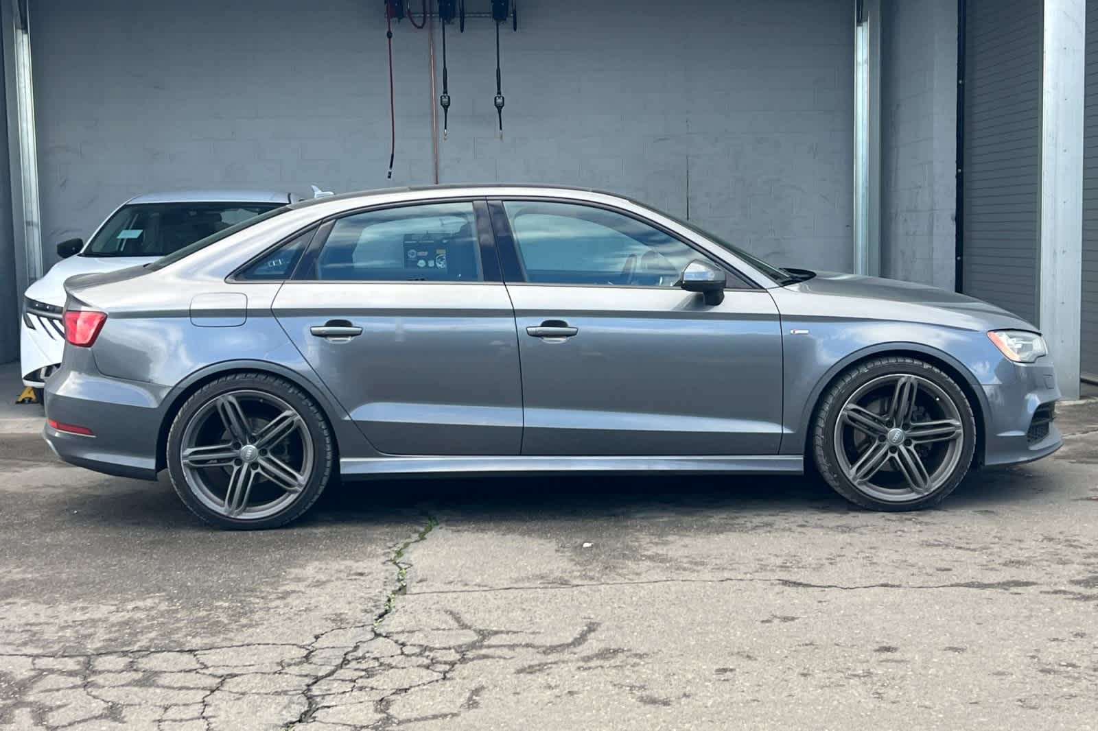 Thumbnail: 2016 Audi A3 - 9