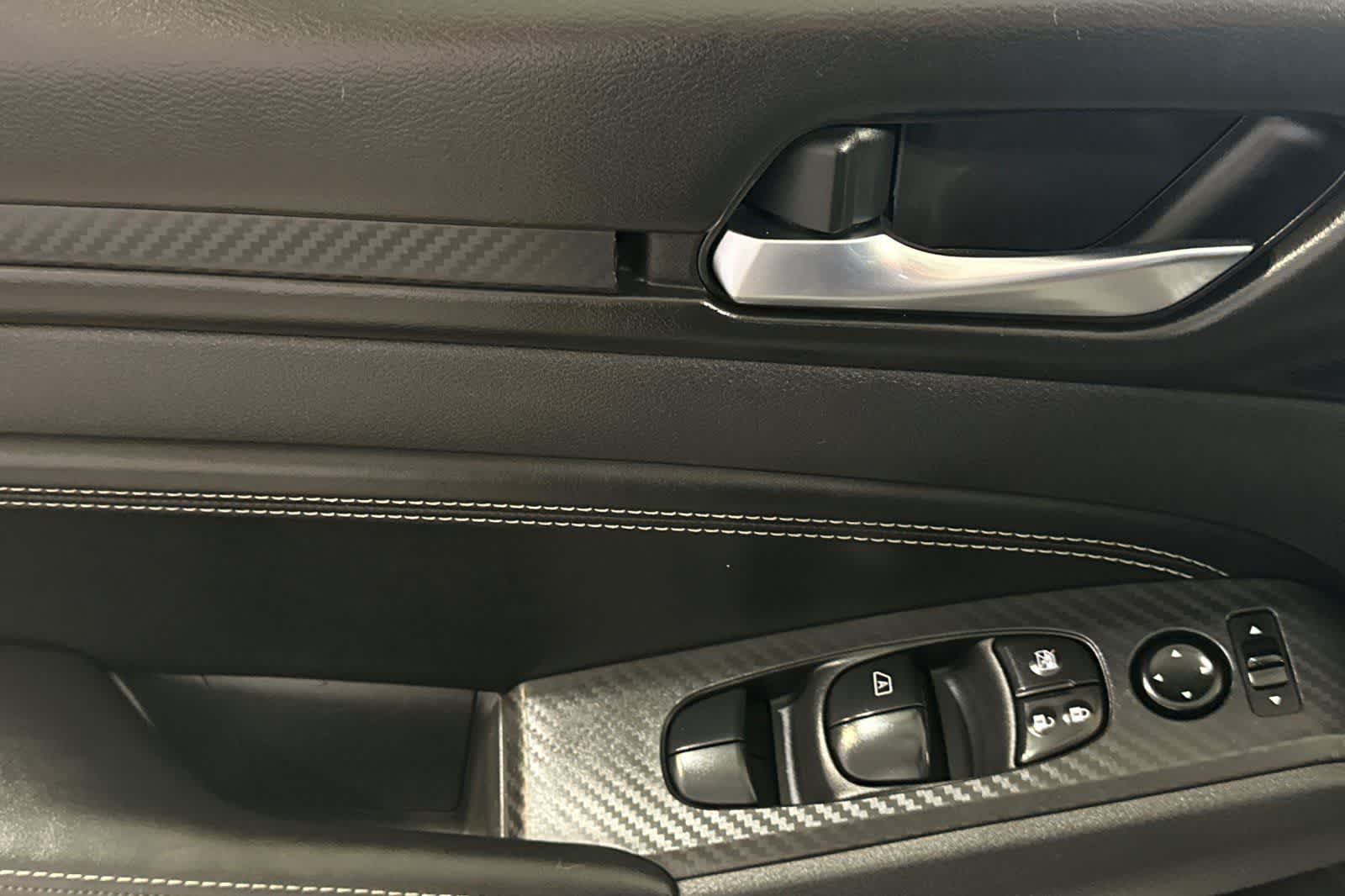 Thumbnail: 2019 Nissan Altima - 13