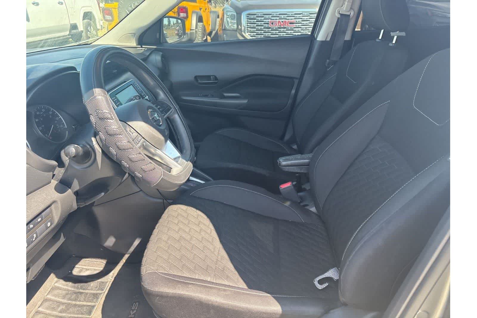 Thumbnail: 2021 Nissan Kicks - 12