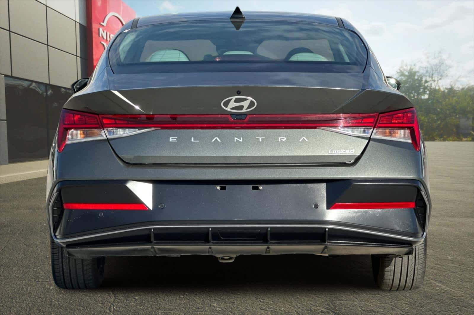 Thumbnail: 2024 Hyundai Elantra - 8