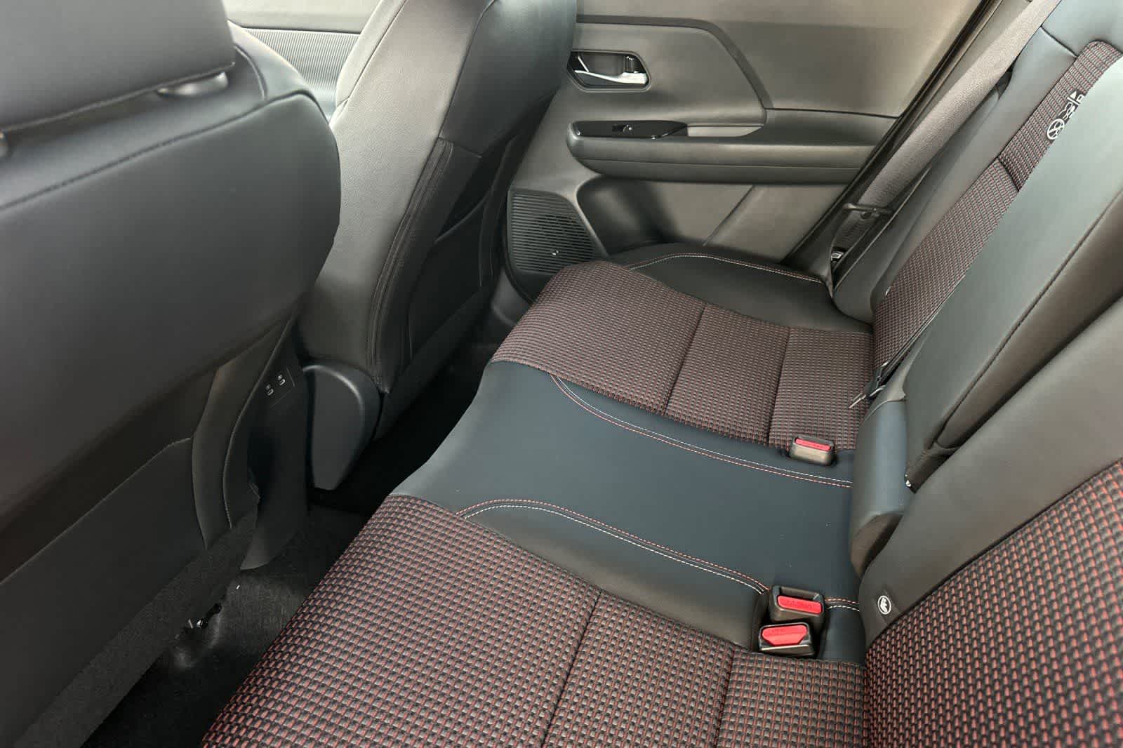 Thumbnail: 2026 Nissan Kicks - 5