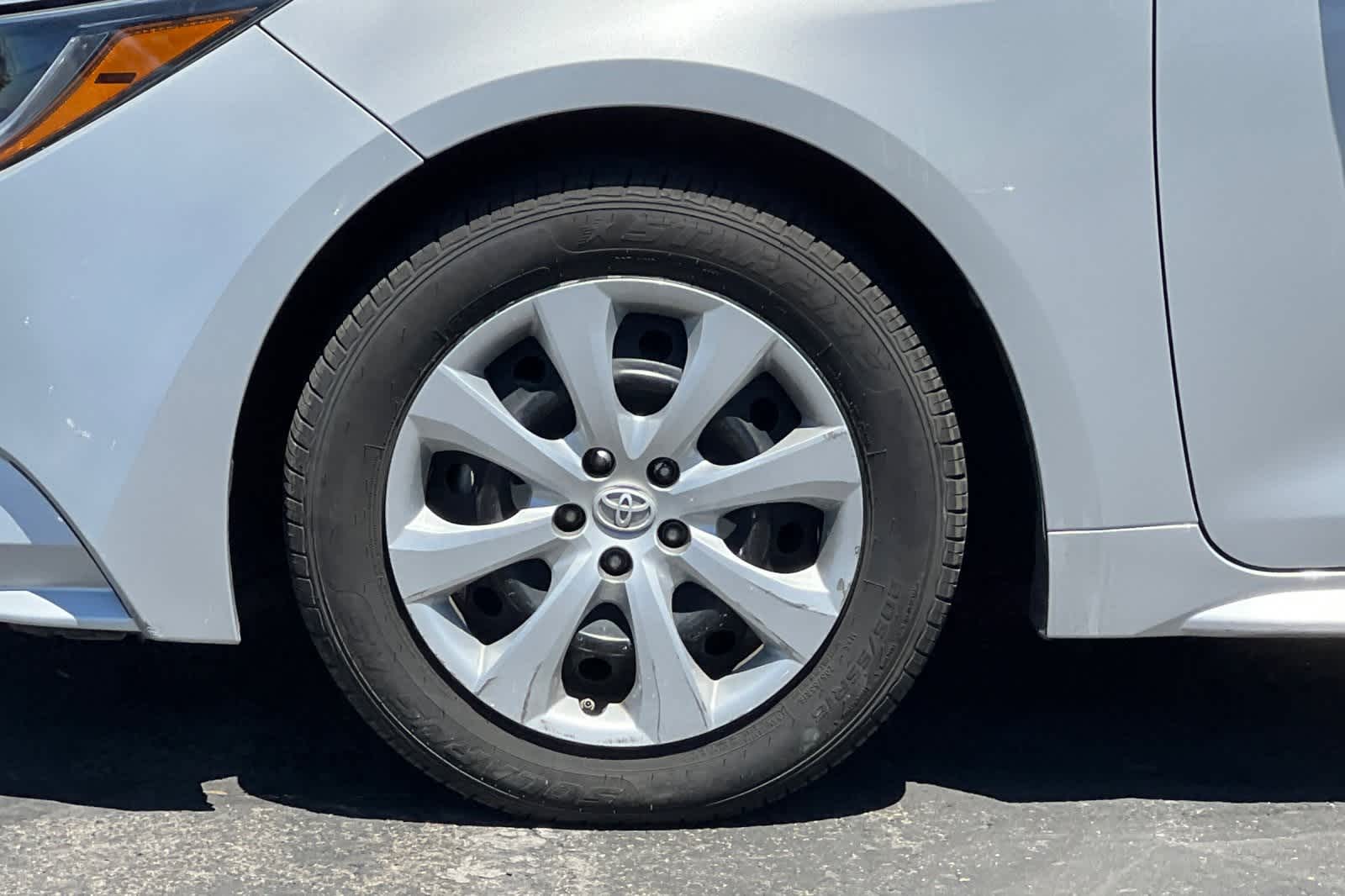 Thumbnail: 2021 Toyota Corolla - 12