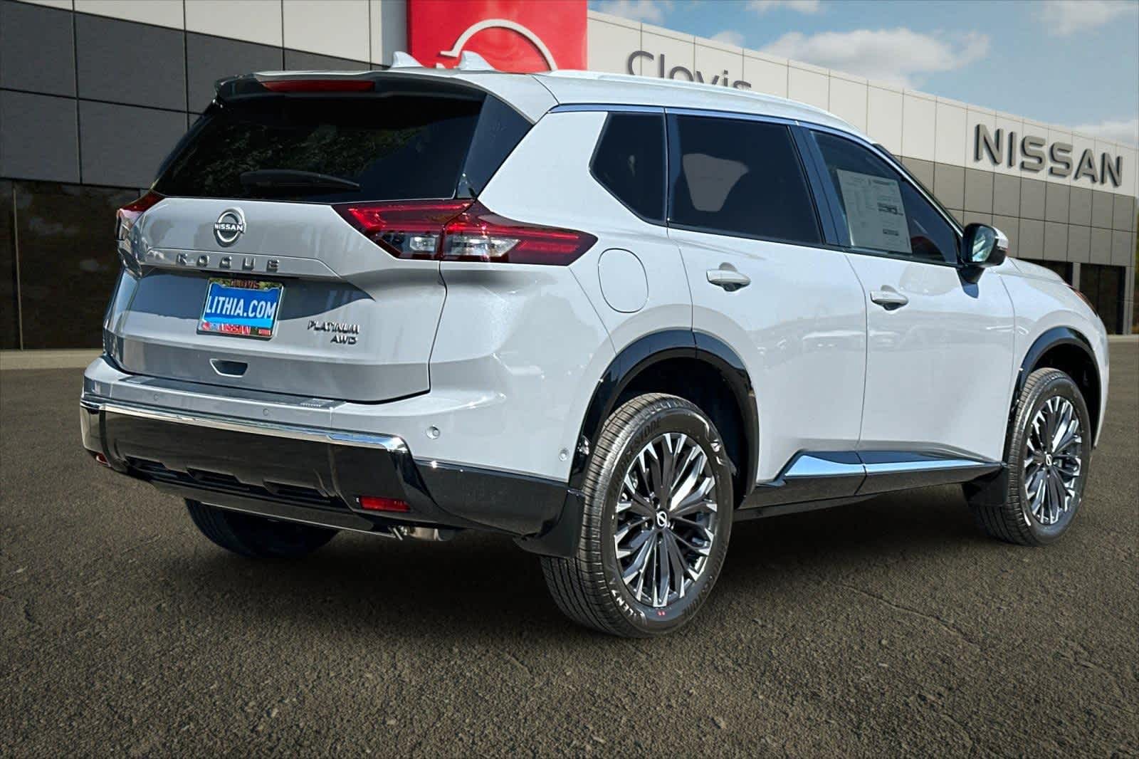 Thumbnail: 2025 Nissan Rogue - 3