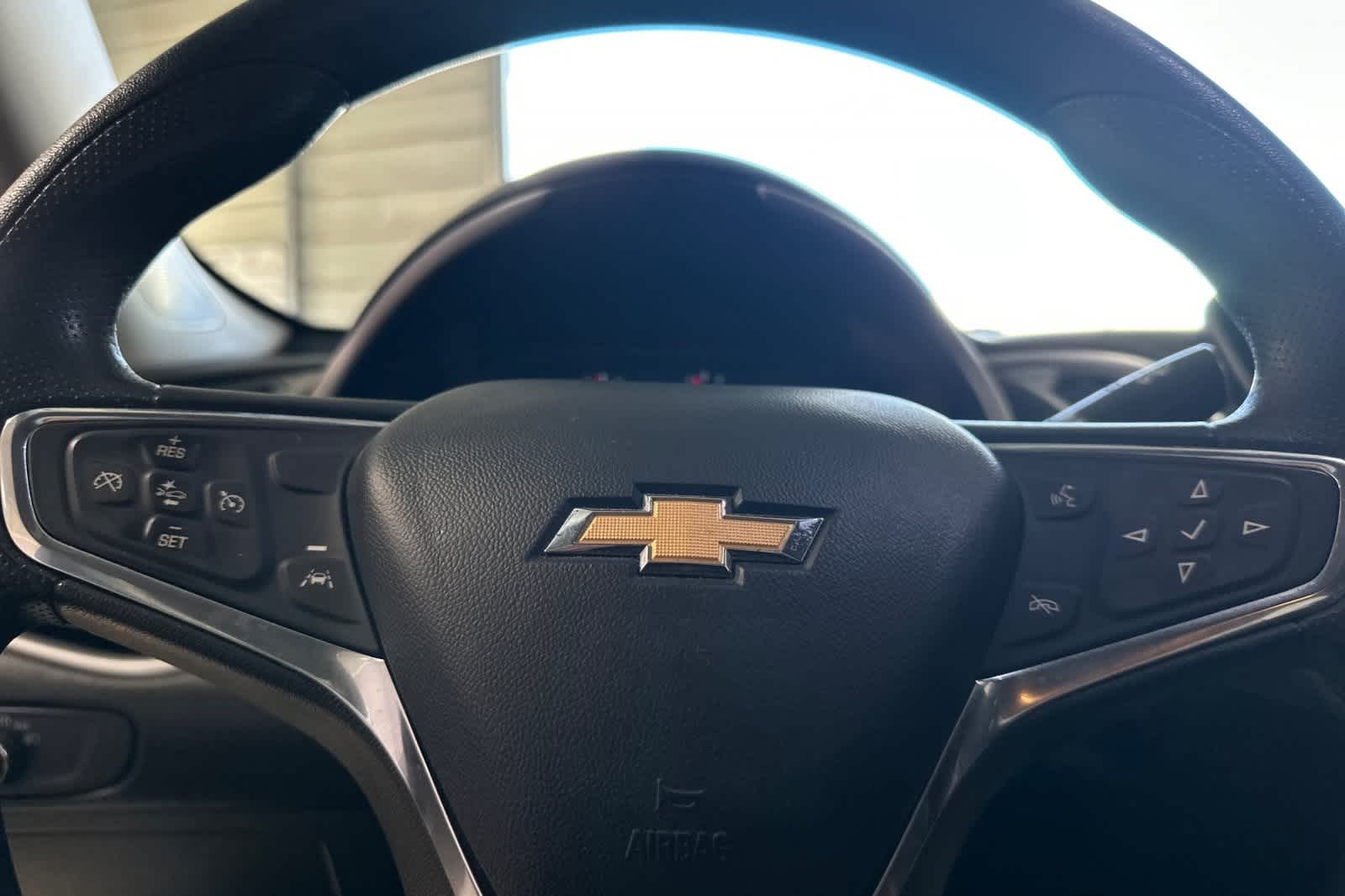 Thumbnail: 2021 Chevrolet Malibu - 24