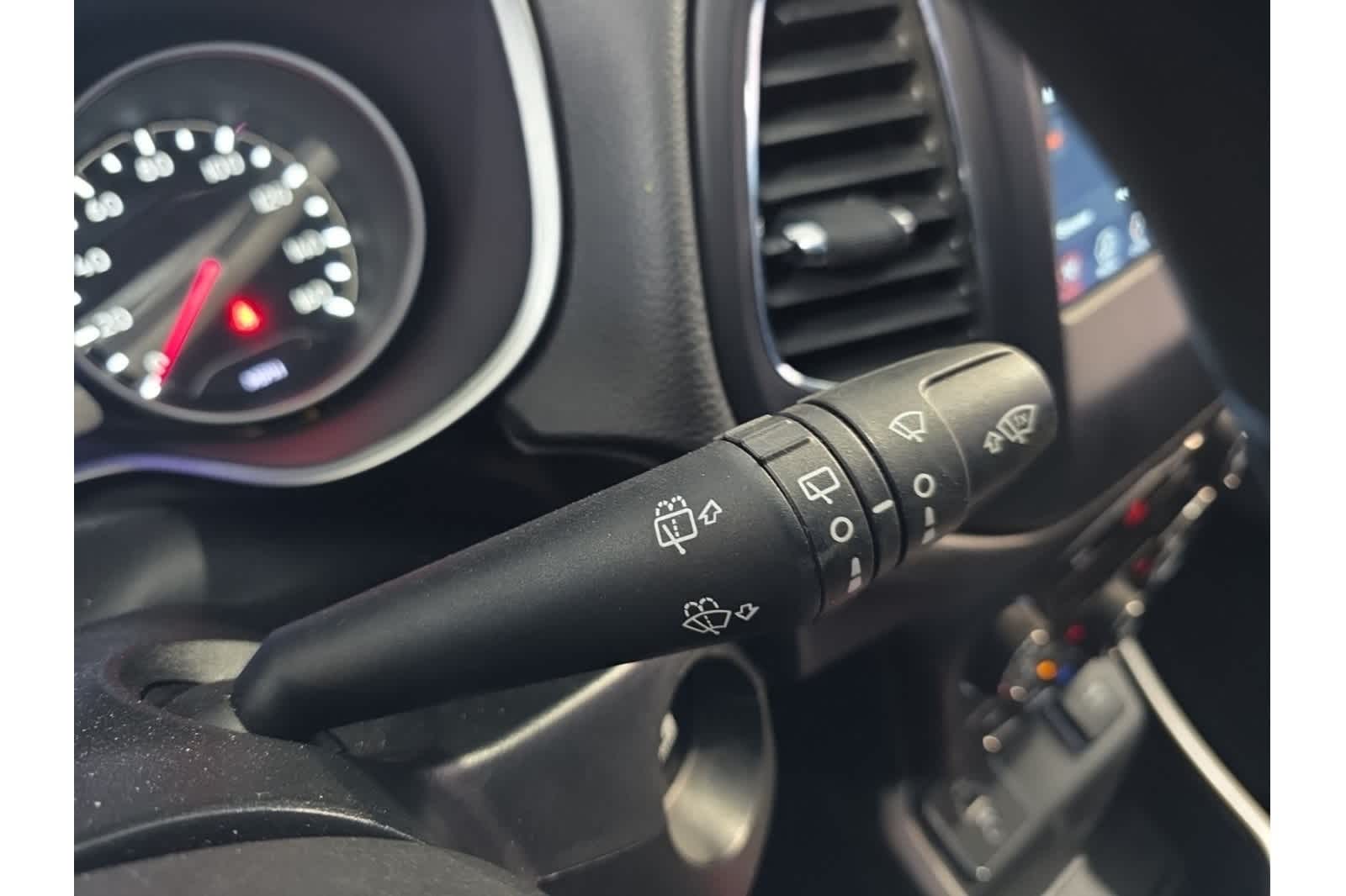 Thumbnail: 2021 Jeep Compass - 31