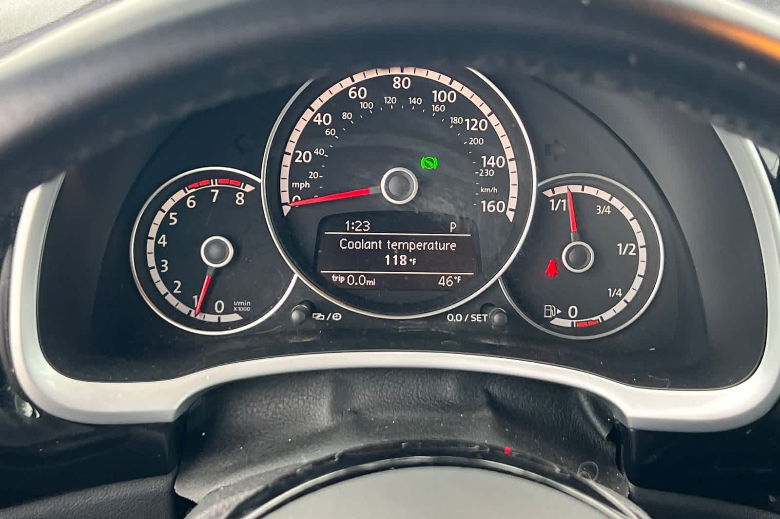 Thumbnail: 2014 Volkswagen Beetle - 24