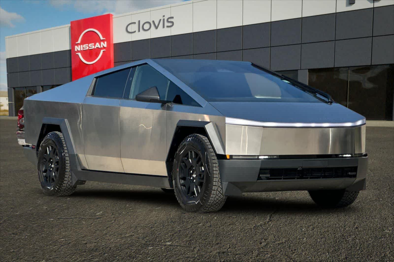 Thumbnail: 2024 Tesla Cybertruck - 10