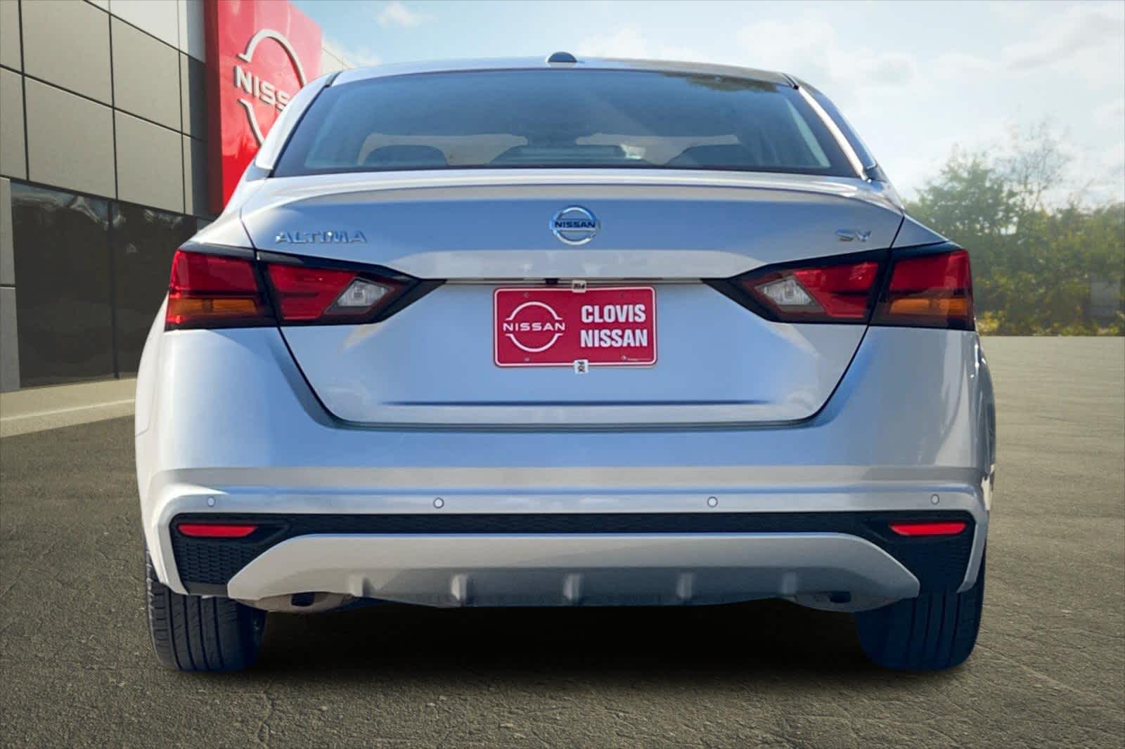 Thumbnail: 2022 Nissan Altima - 8