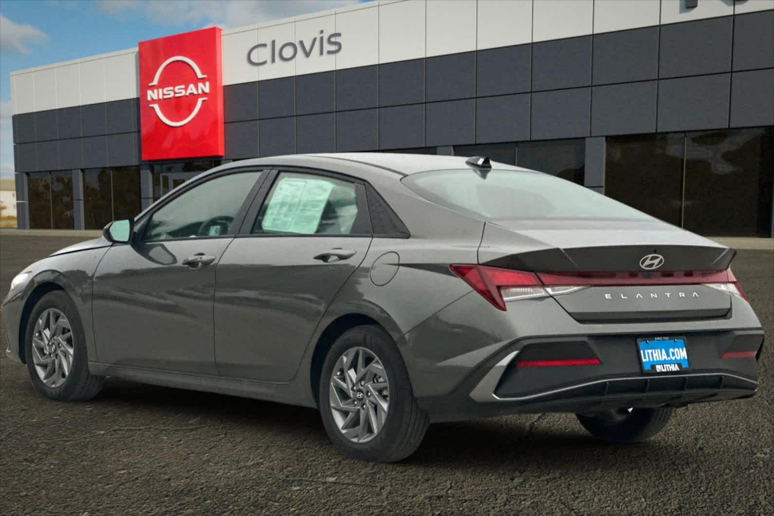 Thumbnail: 2024 Hyundai Elantra - 7