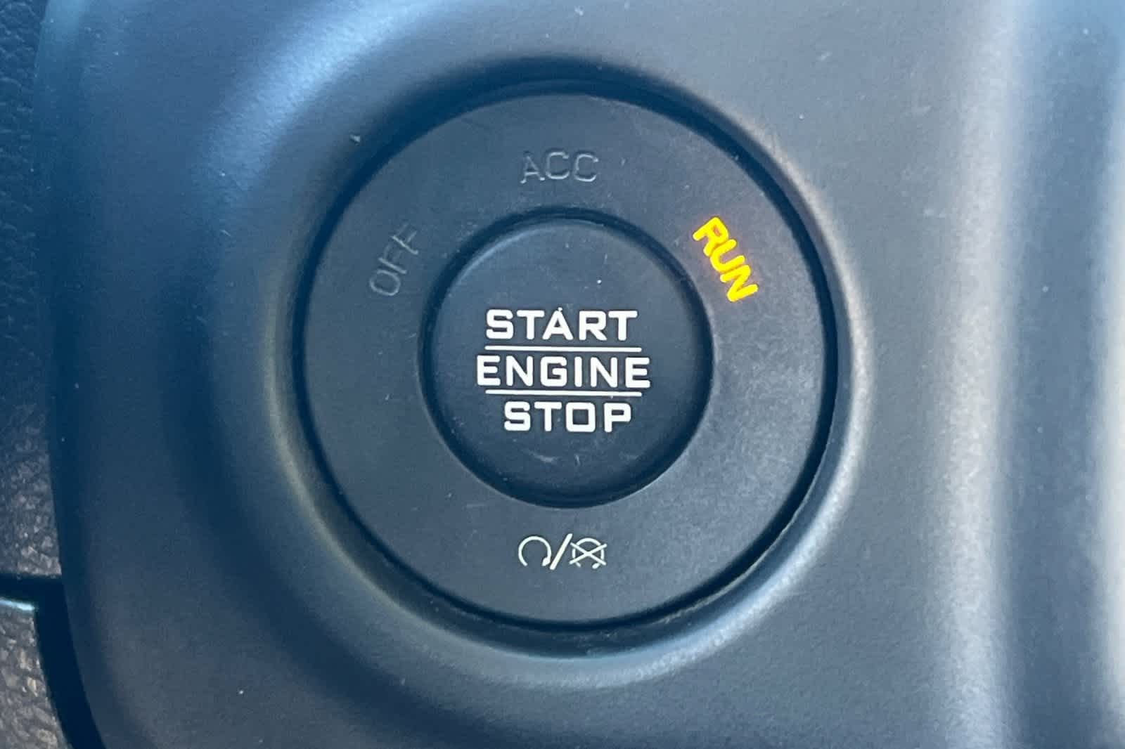 Thumbnail: 2019 Jeep Wrangler - 24