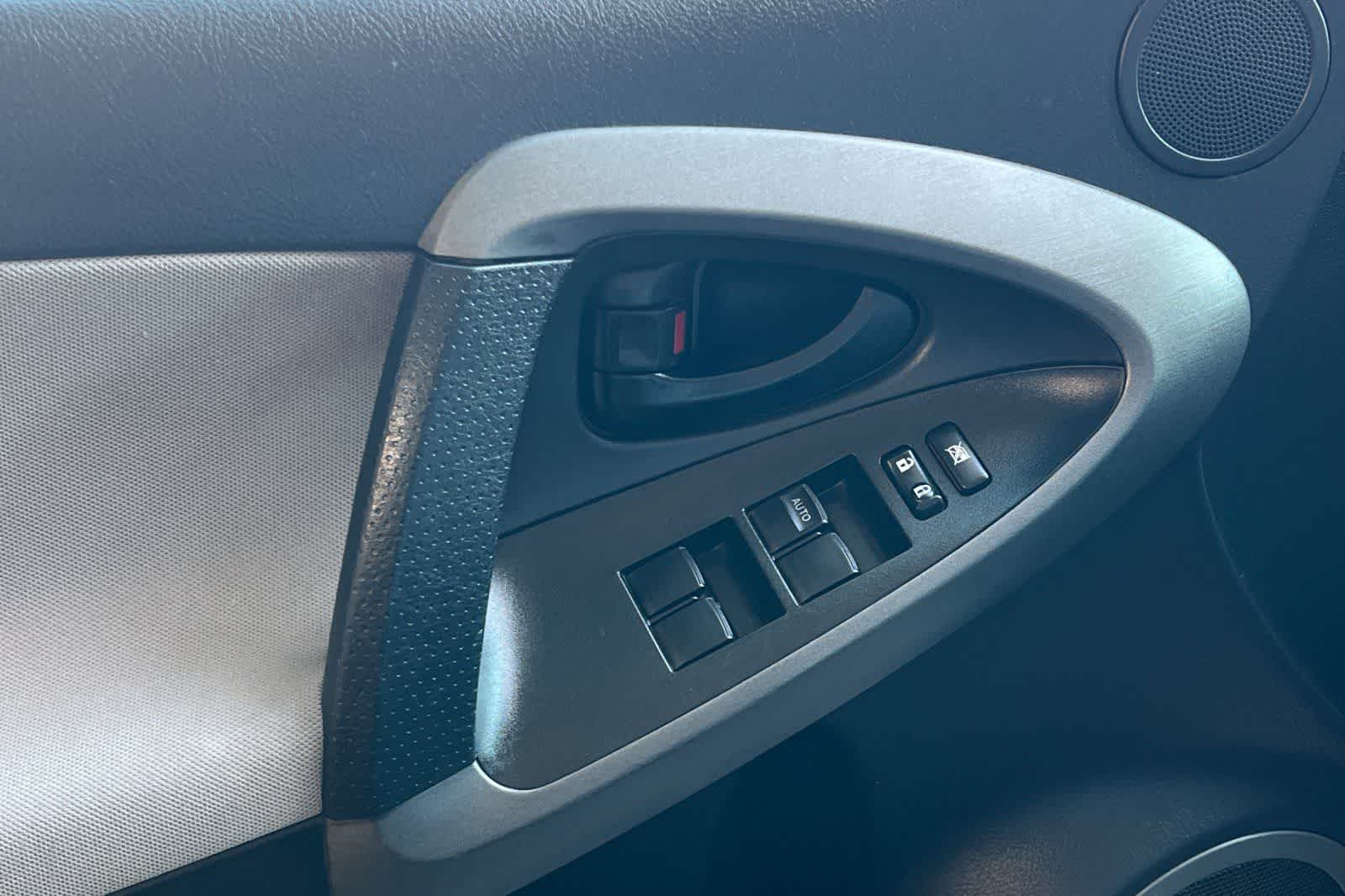 Thumbnail: 2011 Toyota RAV4 - 13