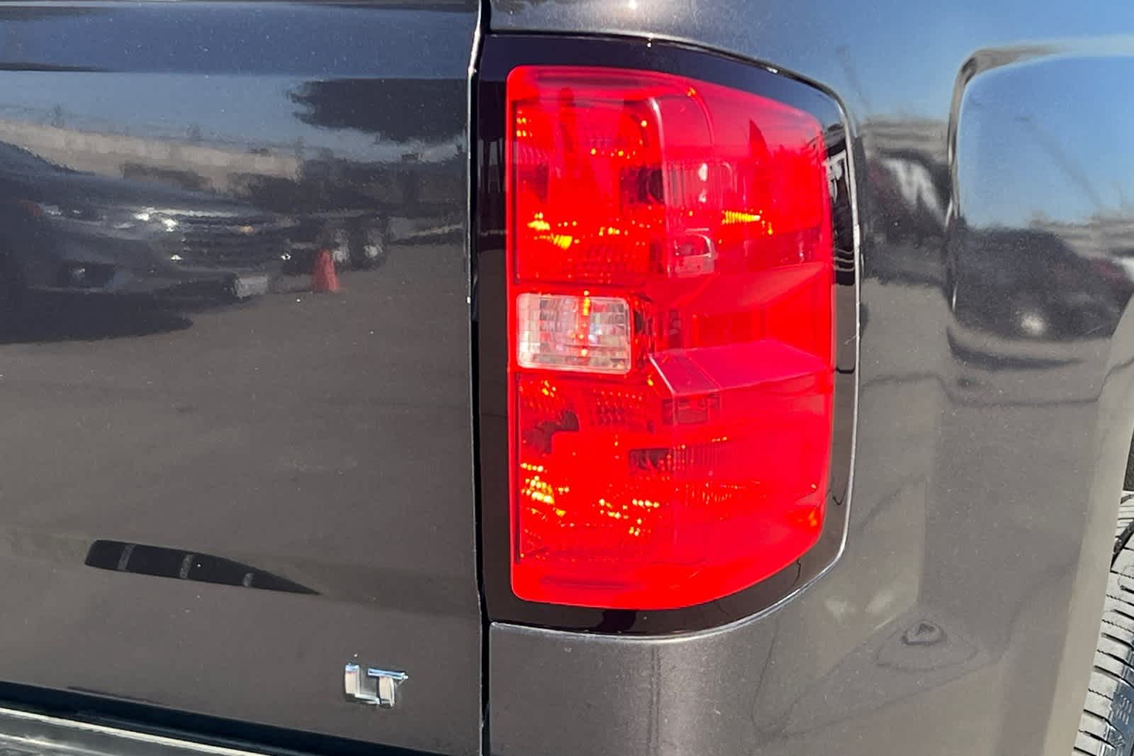 Thumbnail: 2015 Chevrolet Silverado 1500 - 32