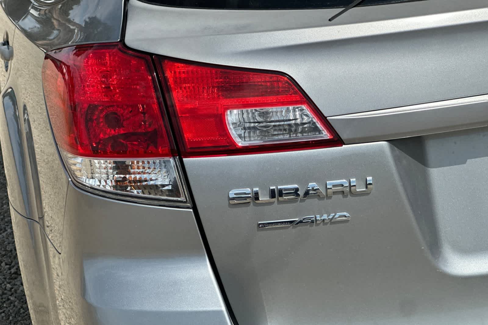 Thumbnail: 2010 Subaru Outback - 13