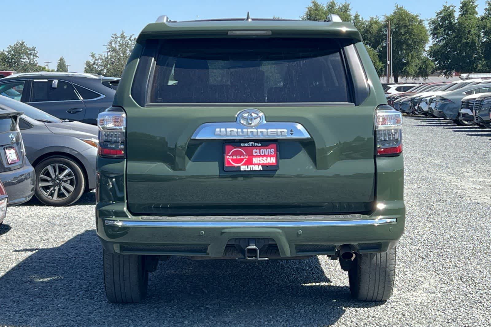 Thumbnail: 2022 Toyota 4Runner - 8