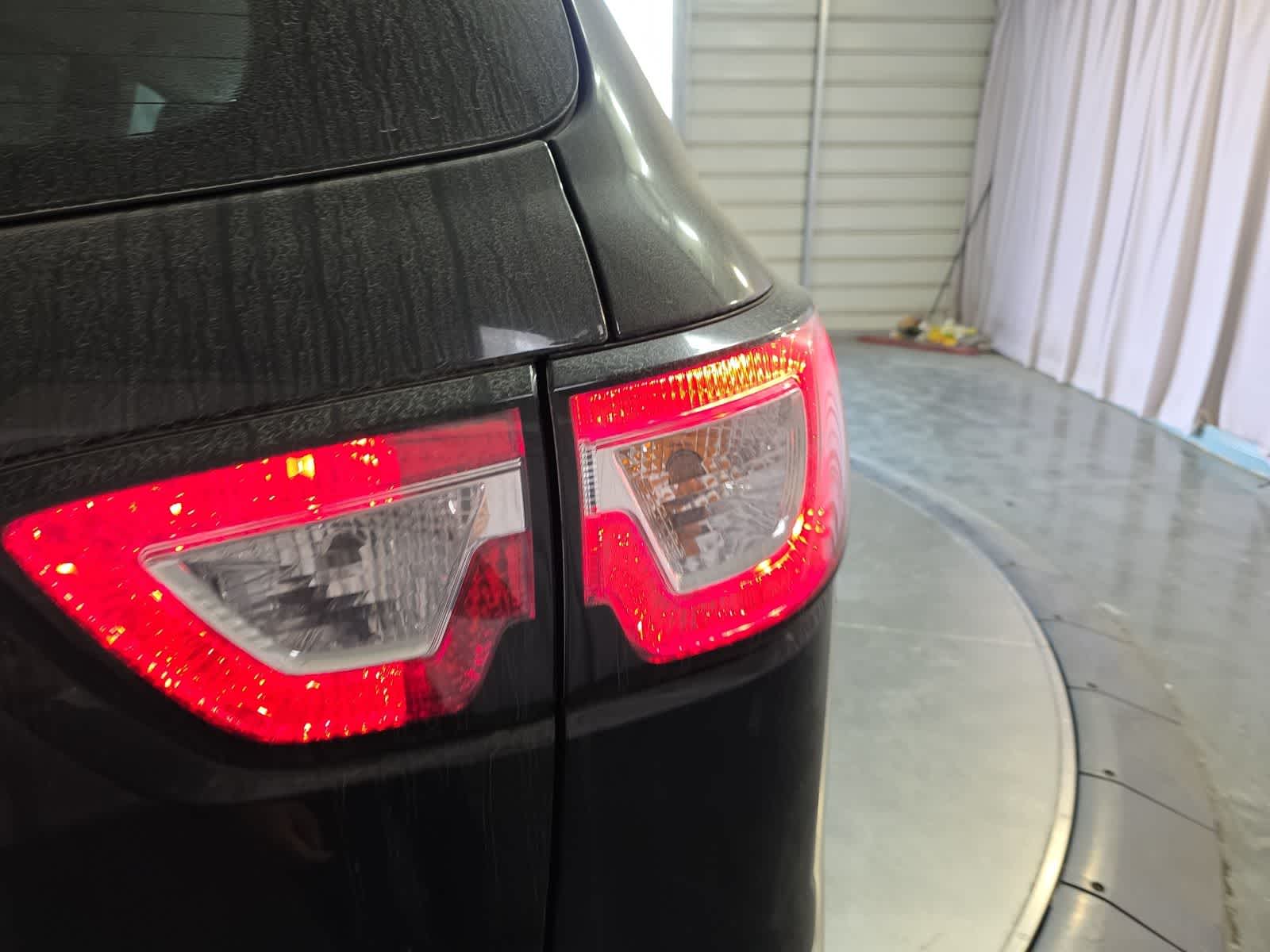 Thumbnail: 2016 Chevrolet Traverse - 8