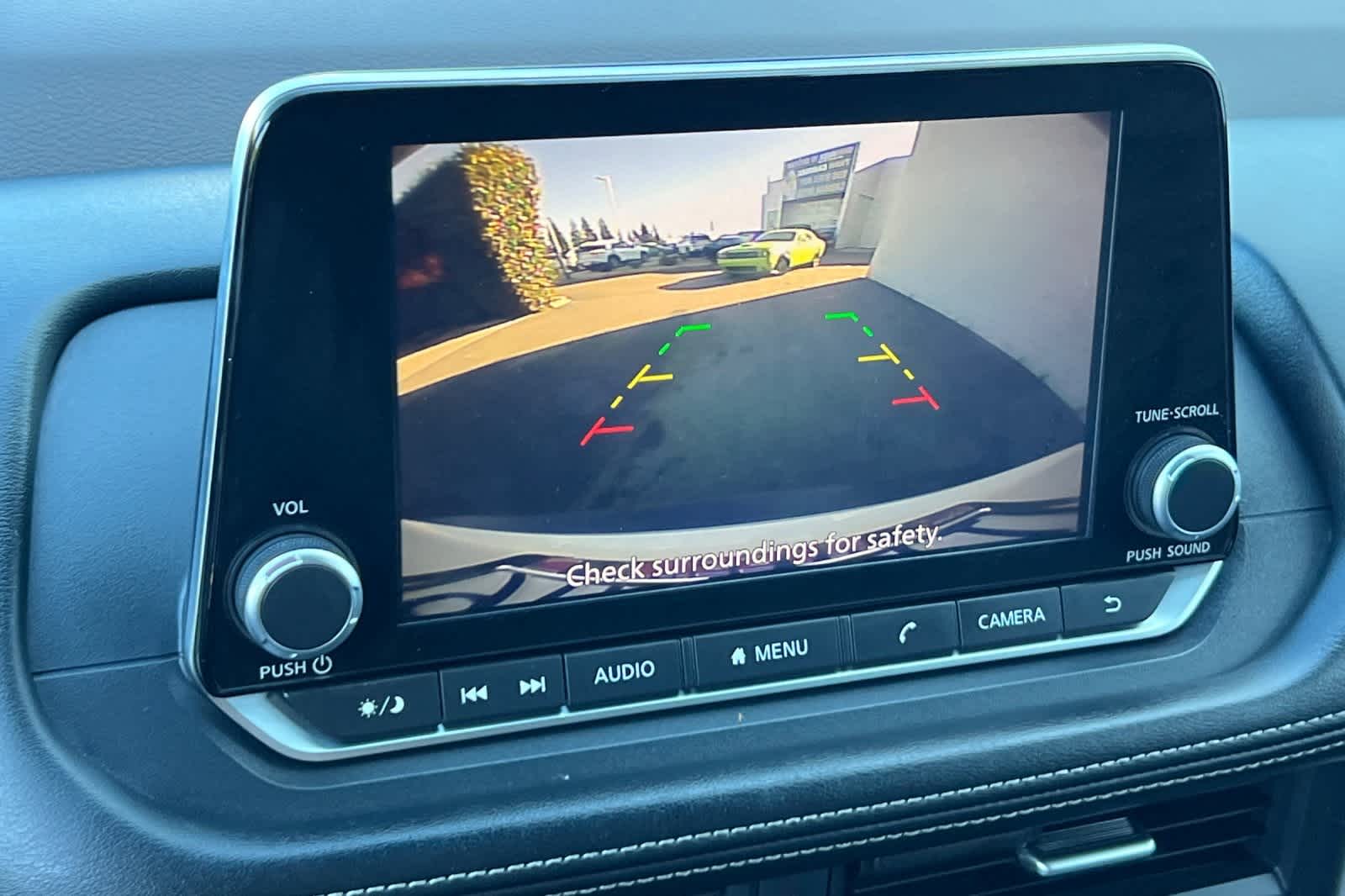 Thumbnail: 2023 Nissan Rogue - 23