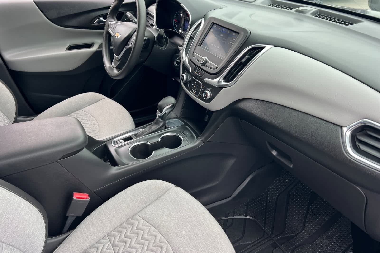 Thumbnail: 2023 Chevrolet Equinox - 18