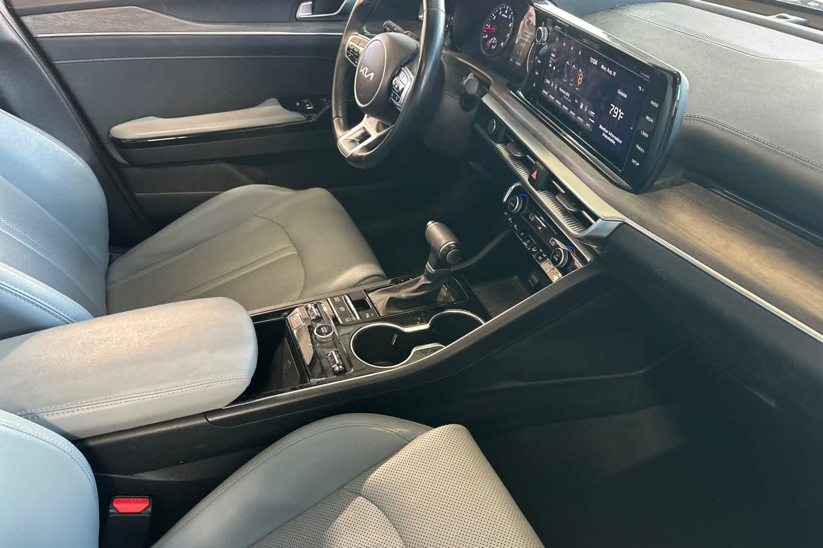 Thumbnail: 2022 Kia K5 - 18