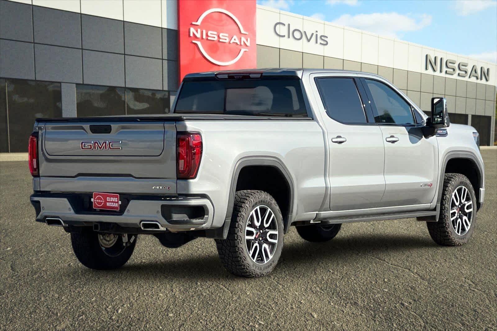 Thumbnail: 2024 GMC Sierra 1500 - 3