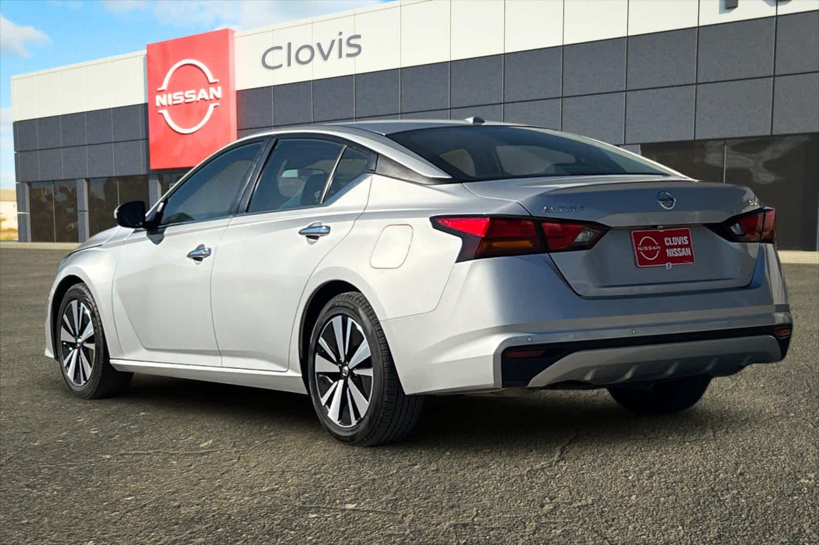 Thumbnail: 2022 Nissan Altima - 7