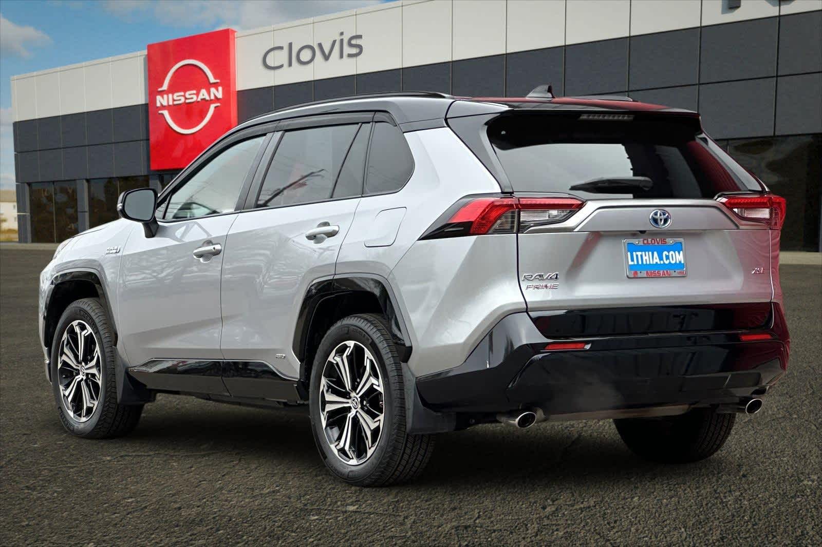 Thumbnail: 2021 Toyota RAV4 - 7
