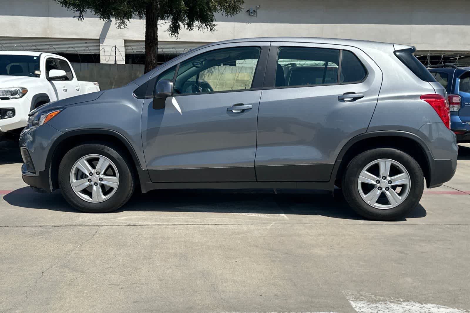 Thumbnail: 2020 Chevrolet Trax - 6