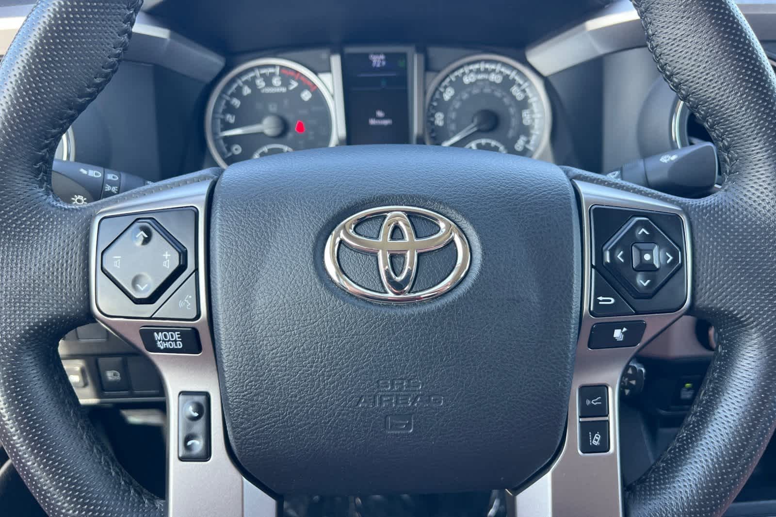 2022 Toyota Tacoma SR5 22