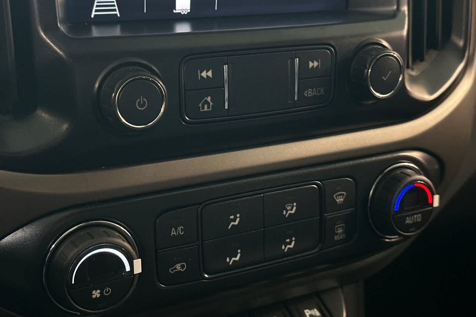 Thumbnail: 2019 Chevrolet Colorado - 22