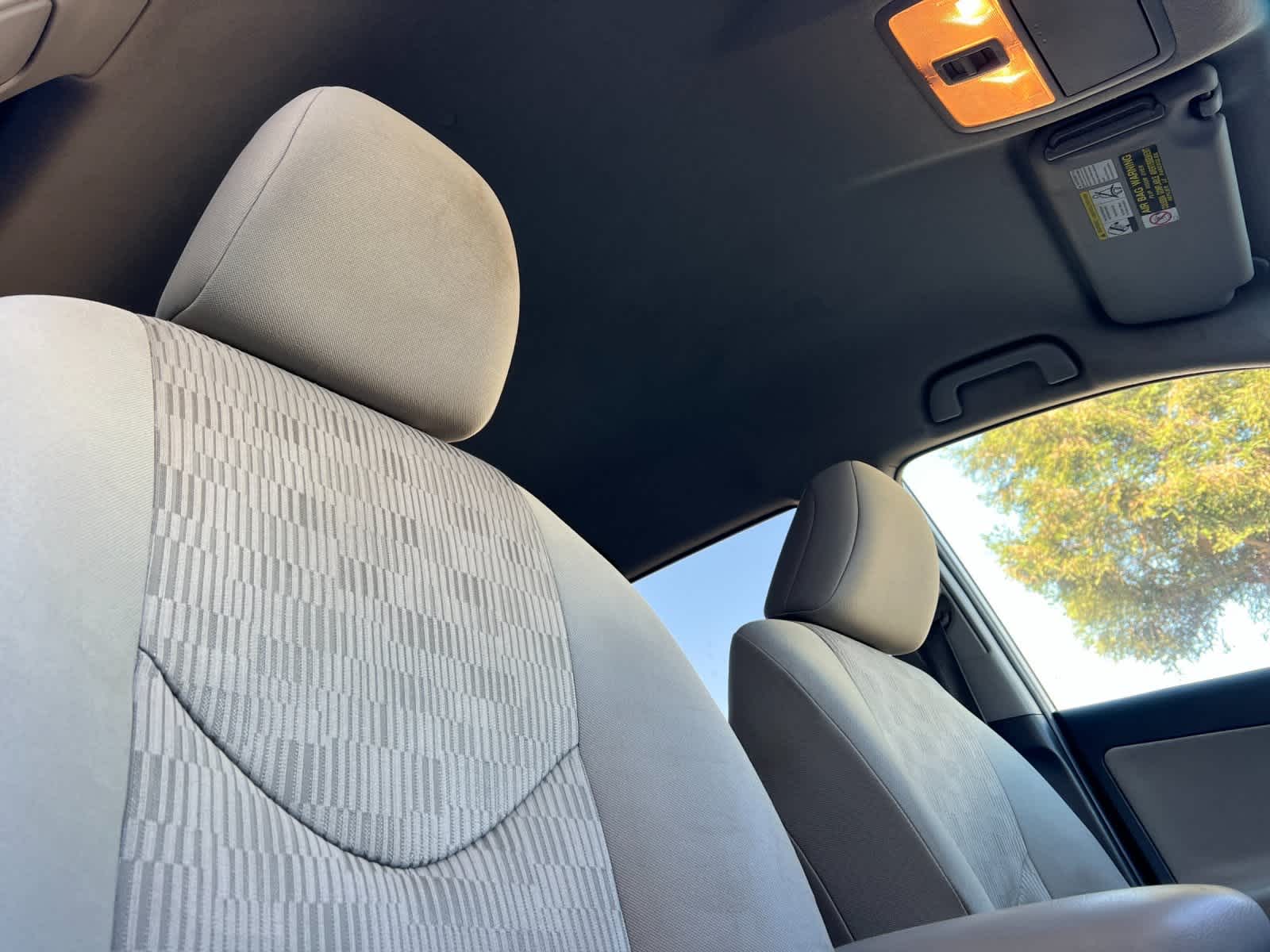 Thumbnail: 2011 Toyota RAV4 - 18