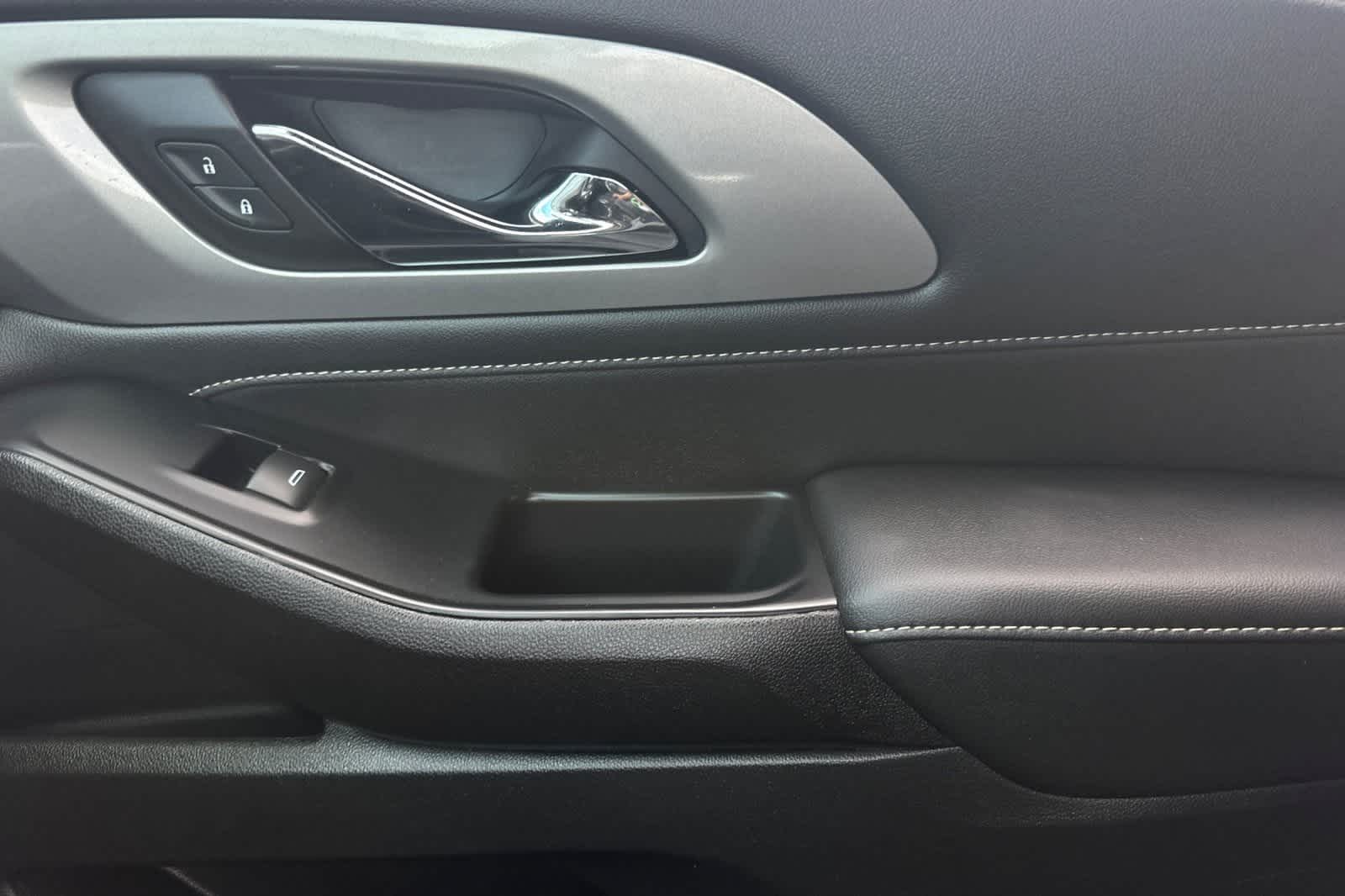 Thumbnail: 2023 Chevrolet Traverse - 21