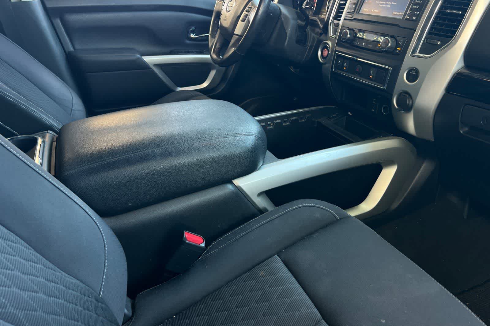 Thumbnail: 2018 Nissan Titan - 17
