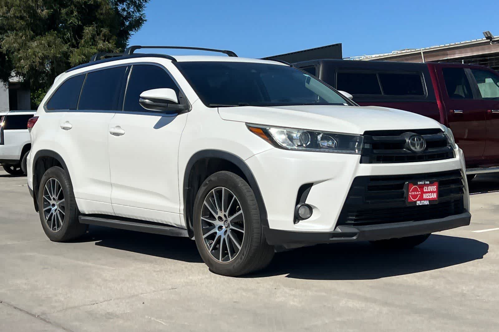 Thumbnail: 2018 Toyota Highlander - 10