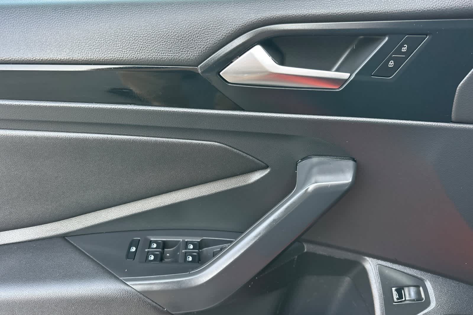 Thumbnail: 2020 Volkswagen Jetta - 12