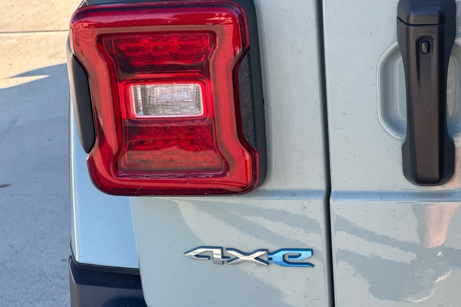 Thumbnail: 2023 Jeep Wrangler - 16