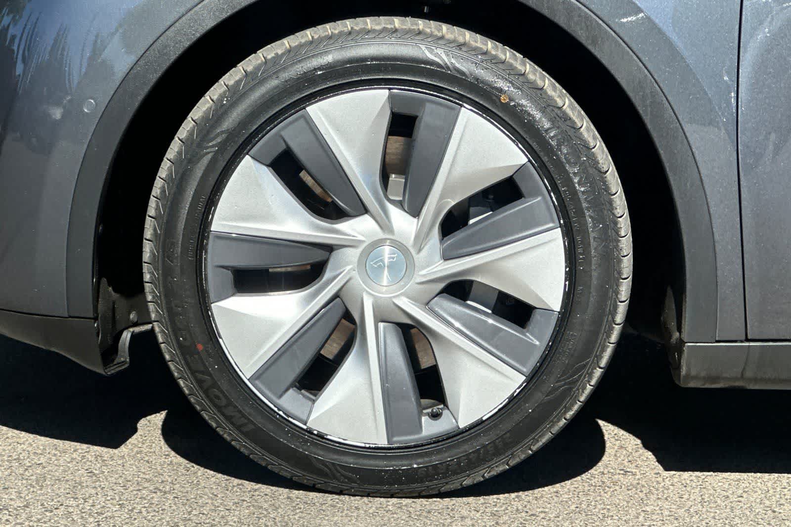 Thumbnail: 2020 Tesla Model Y - 34